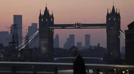 UK signs deal with AI, OpenAI for government work